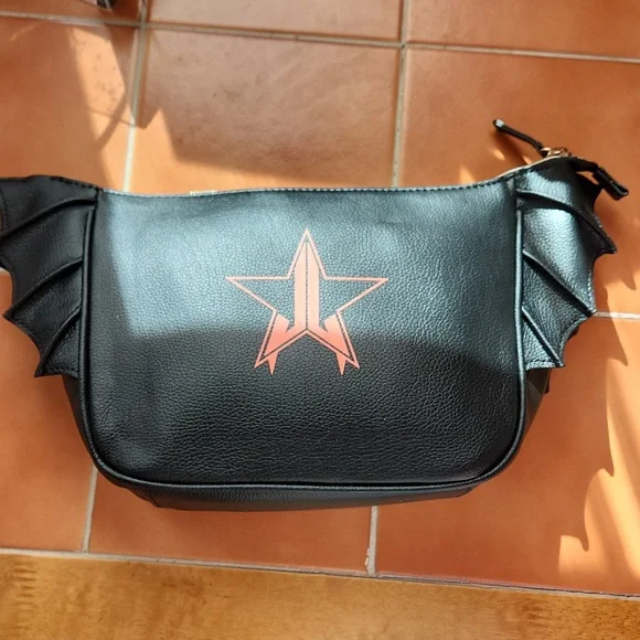 JEFFREE STAR BAT WINGED MAKUP BAG NEW WITHOUT TAGS - Picture 1 of 3